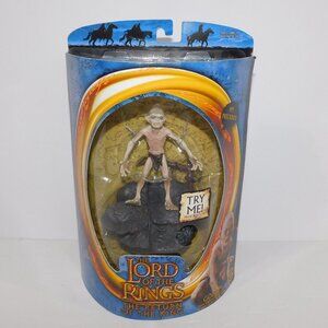 2003 Lord of the Rings The Return of the King Gollum Figure with Talking Base